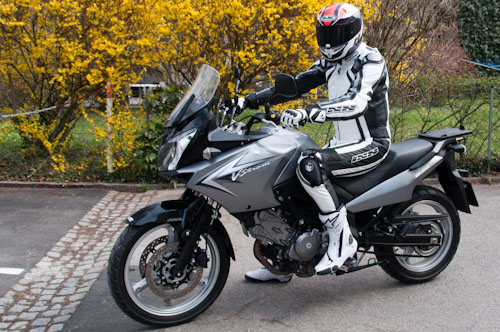 12-04-01-suzuki-v-strom-650