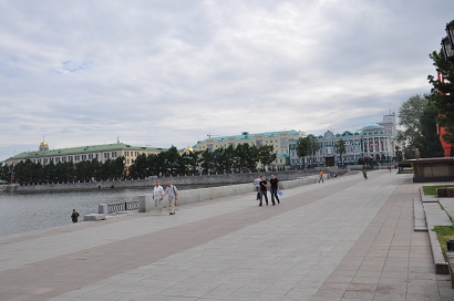 Stadtteich mit Unionshaus und Bürgermeisterhaus Jekaterinburg