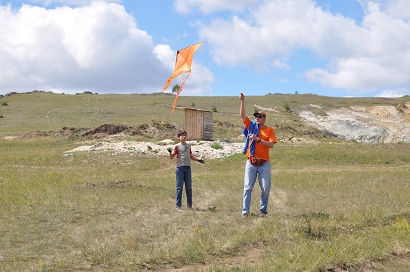 Drachen steigen lassen in Sibirien