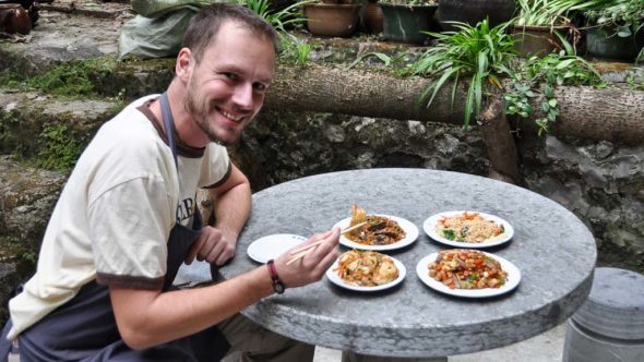 Gerhard Liebenberger beim chinesisch essen