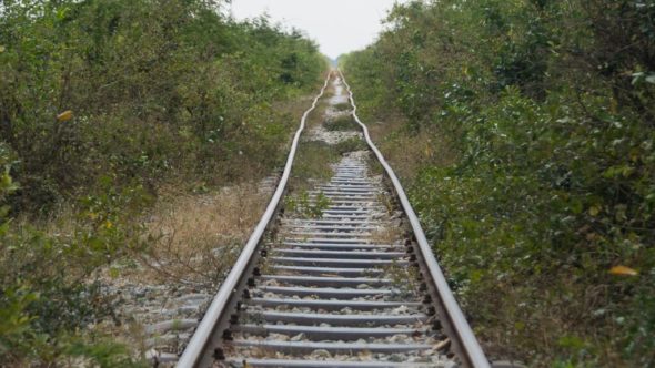 Bahngleise in Kambodscha im Jahr 2011