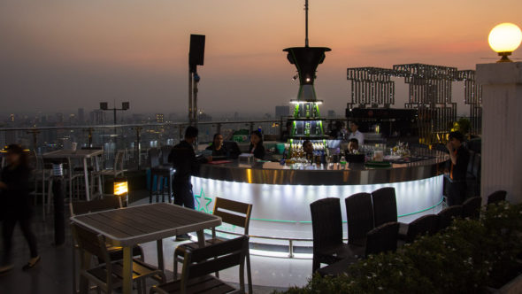 Prince Phnom Penh Tower: Eclipse Sky Bar