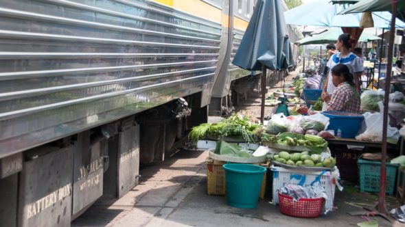 Maha Chai (Samut Sakhon) Railway Market