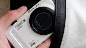 Bild: Casio Exilim EX-ZR 200 weiß