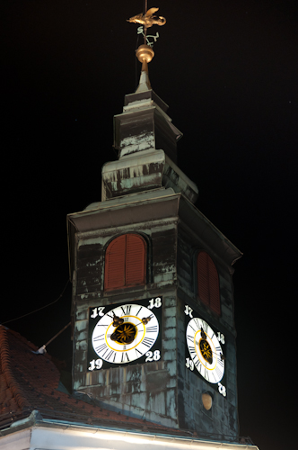 Bild: Uhrturm des Magistrats in Ljubljana