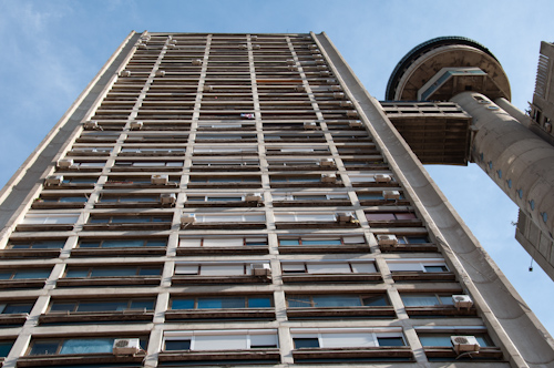 Bild: Genex Turm in Belgrad