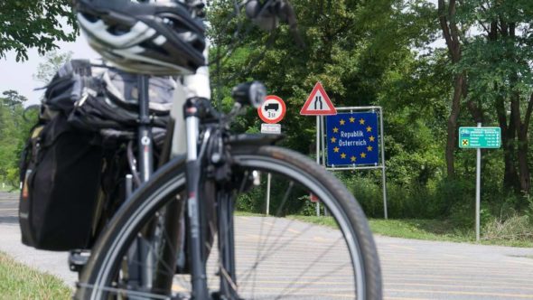 Die Fahrradtour führt z.B. über den Grenzübergang St. Margarethen von Österreich nach Ungarn