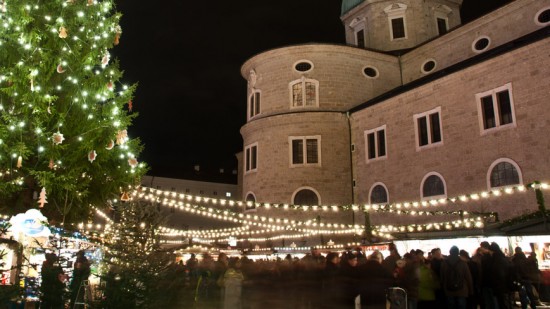 Bild: Christkindlmarkt Salzburg am Residenzplatz