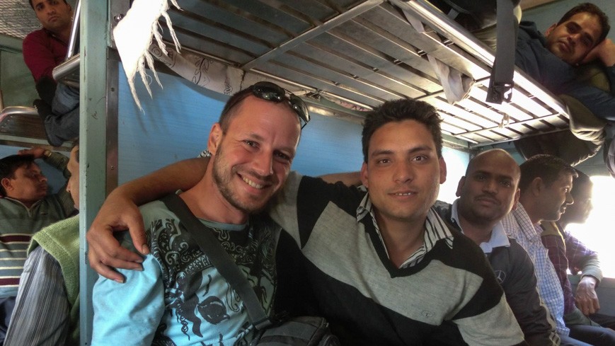 Bild: Gerhard im Zug in Indien