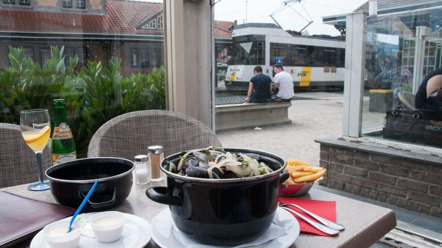 Muscheln im Hotel des Brasseurs in De Haan, direkt an der Kusttram-Station