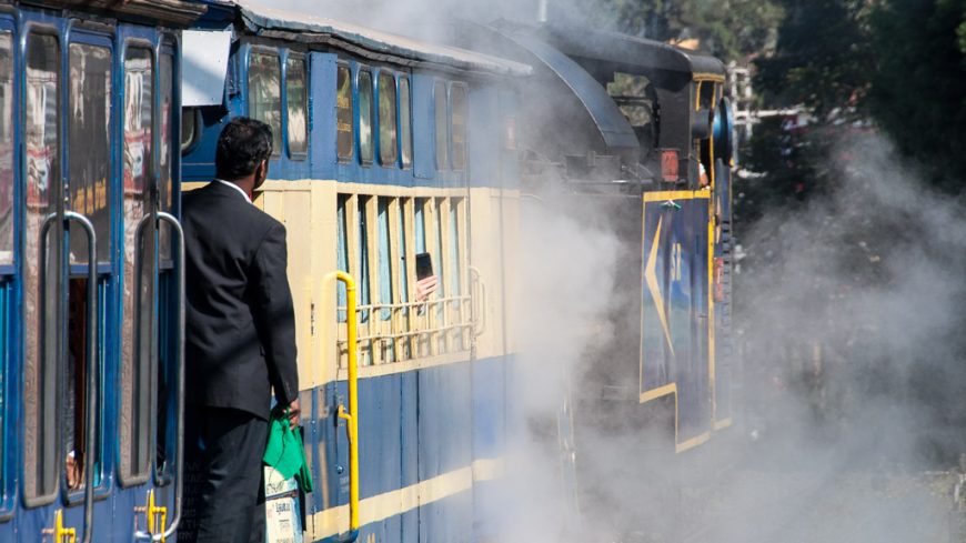 Schaffner der Nilgiri Mountain Railway