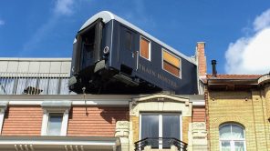 Train Hostel Brüssel Suite - Straßenansicht