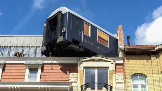 Train Hostel Brüssel Suite - Straßenansicht