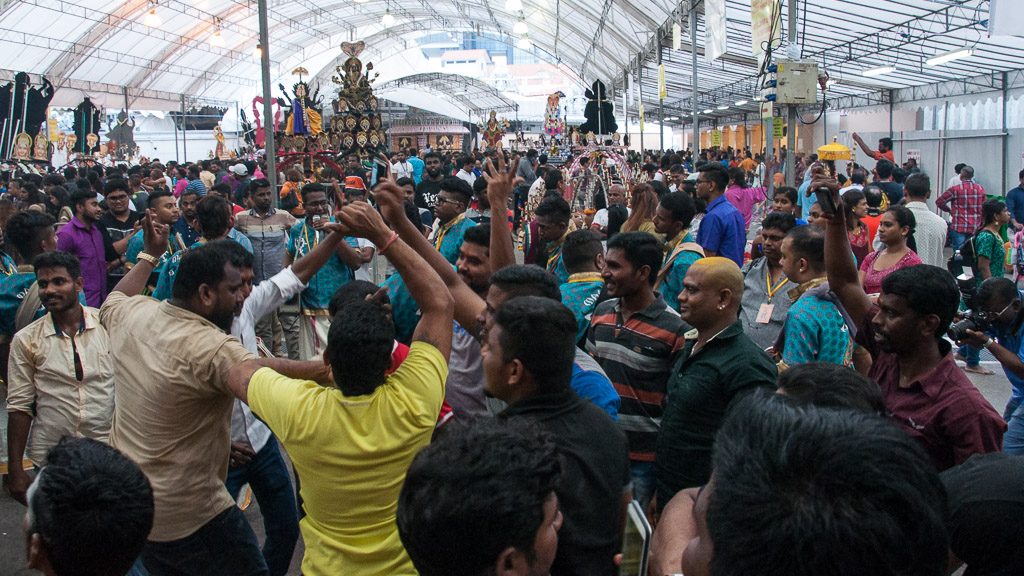Thaipusam im Sri Srinivasa Perumal Tempel in Singapur
