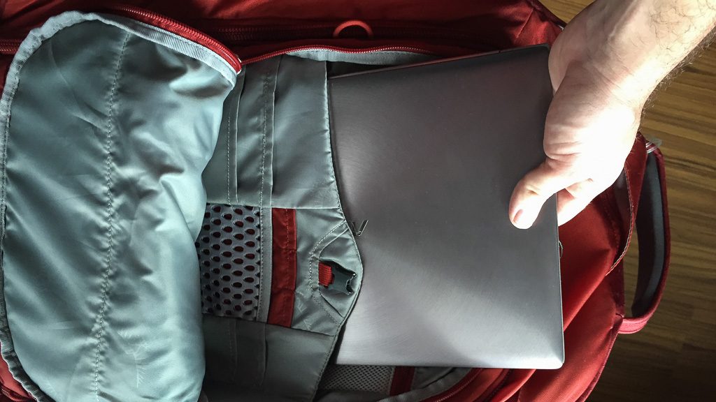Osprey Porter 65 Laptopfach