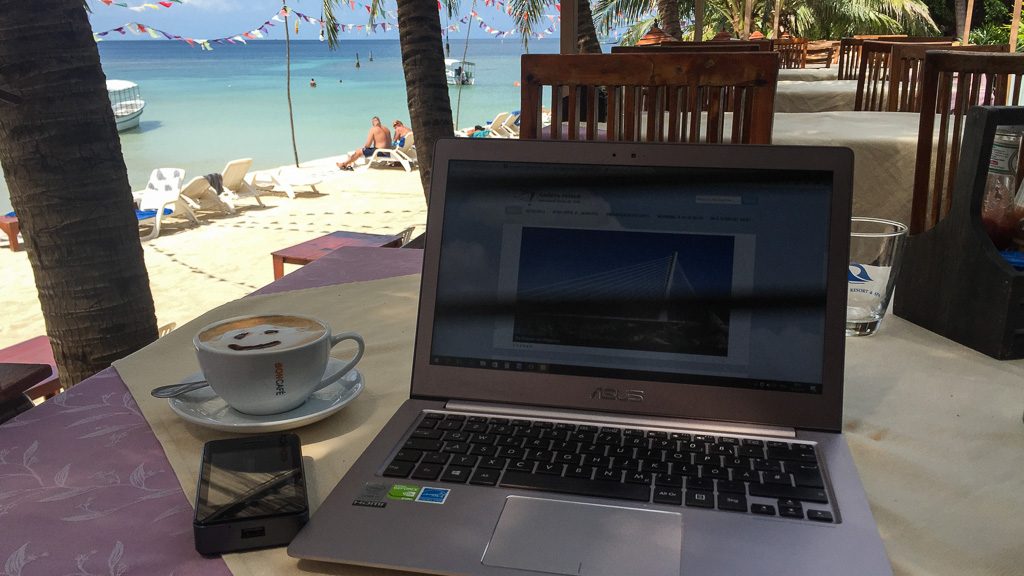 GlocalMe G2 WLAN Router in Thailand