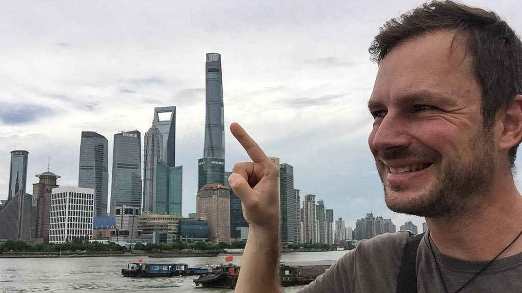 Shanghai Tower vom Bund aus gesehen