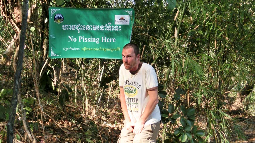 Kambodscha "No pissing here"