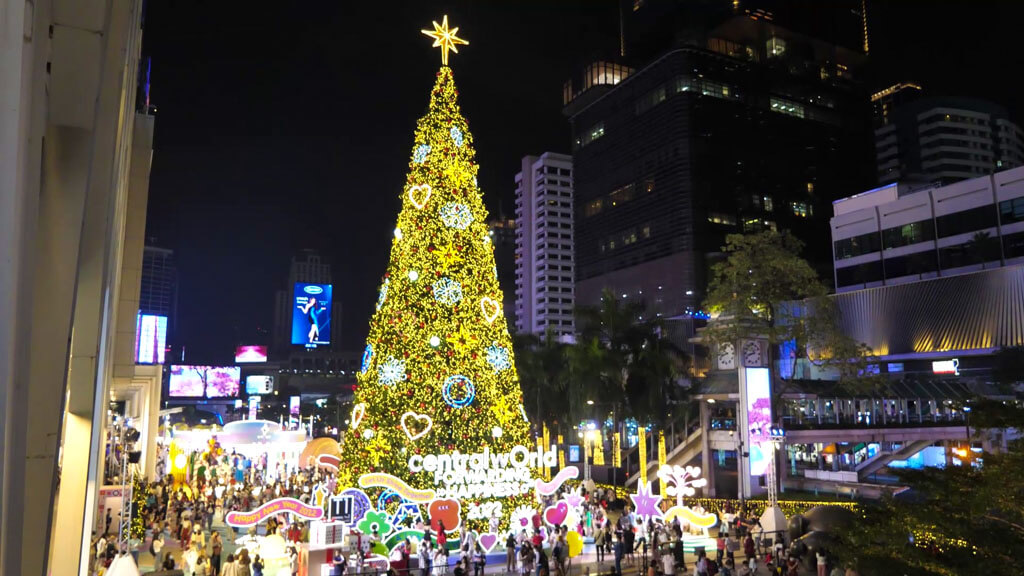 Größter Weihnachtsbaum in Bangkok