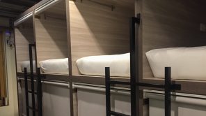 Living in a Box: Kapselhotels in Singapur